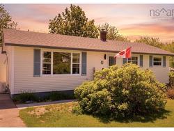 18 Oak Crescent  Port Hawkesbury, NS B9A 3H4