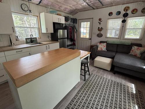 74 Thumb Cap Point, Labelle, NS 