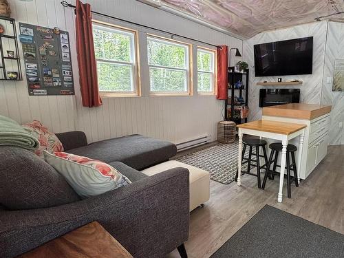 74 Thumb Cap Point, Labelle, NS 