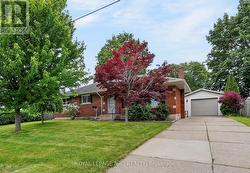 22 MCKENZIE STREET St. Catharines (Bunting/Linwell), ON L2M 2N1