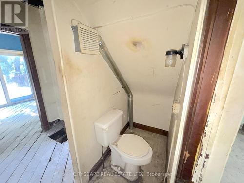 Ground Floor Powder Room (Under Stairs) - 238 Lancaster Street W, Kitchener, ON 