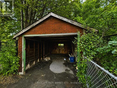 Garage - 238 Lancaster Street W, Kitchener, ON 