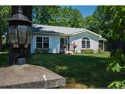 12 Linfield LANE Fredericton, NB E3C 1M7