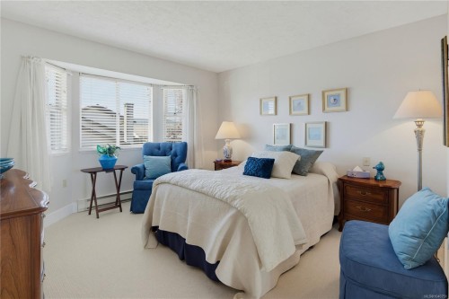 #24-2070 Amelia Ave, Sidney, BC 