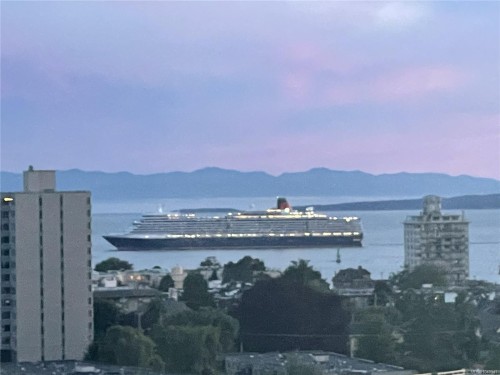 #1401-647 Michigan St  Victoria, BC V8V 1S9