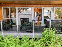 #101-851 Verdier Ave Central Saanich, BC V8M 1C5