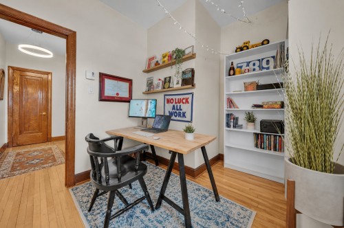 Bureau - 5622 Av. Somerled, Montréal (Côte-Des-Neiges/Notre-Dame-De-Grâce), QC 