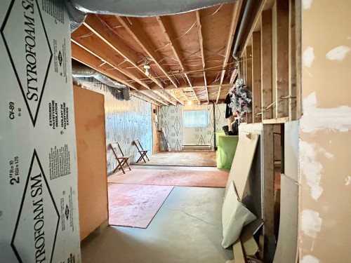 Salle de jeux - 2365 Rue Guenette, Val-David, QC 