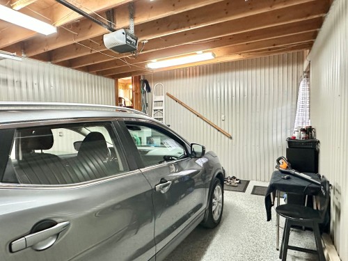 Garage - 2365 Rue Guenette, Val-David, QC 