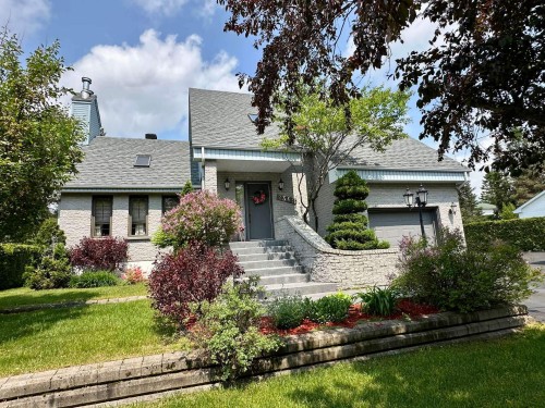 Façade - 2365 Rue Guenette, Val-David, QC 
