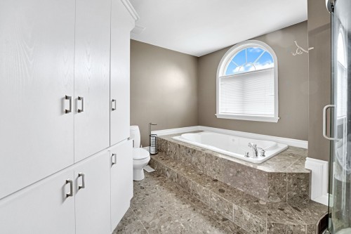 Salle de bains attenante à la CCP - 625 77E Rue, Saint-Georges, QC 