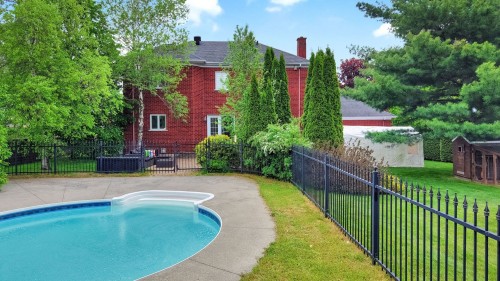 Piscine - 625 77E Rue, Saint-Georges, QC 