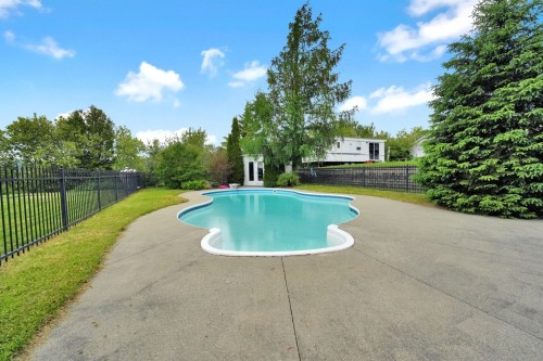 Piscine - 625 77E Rue, Saint-Georges, QC 