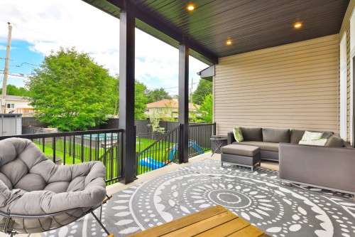 Terrasse - 24 Rue Pesant, Saint-Isidore, QC 