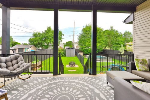 Terrasse - 24 Rue Pesant, Saint-Isidore, QC 