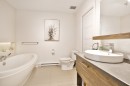 Salle de bains attenante à la CCP - 24 Rue Pesant, Saint-Isidore, QC 