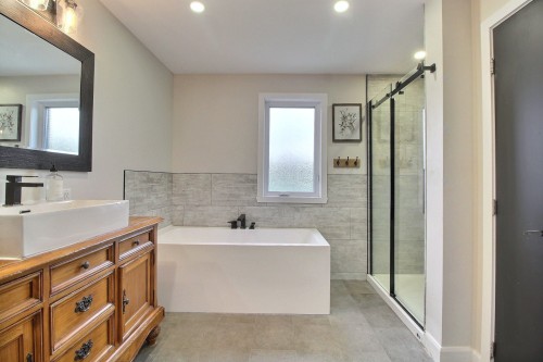 Bathroom - 3544 Ch. Sullivan, Val-D'Or, QC 