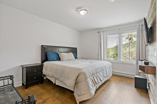 Master Bedroom - 573 Rue Charlie-Forbell, Mont-Tremblant, QC 