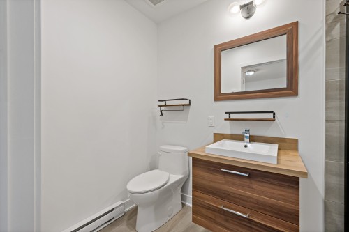 Master Bathroom - 573 Rue Charlie-Forbell, Mont-Tremblant, QC 