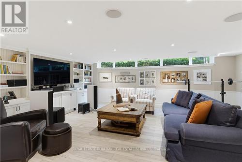 339 Smith Avenue, Burlington, ON 
