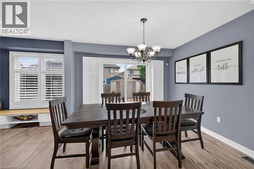 Dinette off the kitchen with sliding doors to rear yard - 43 Wilbur Drive, Binbrook, ON 
