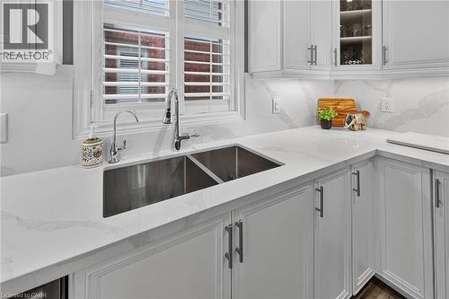 Double sinks with natural light - 43 Wilbur Drive, Binbrook, ON 