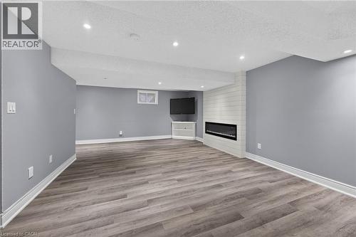 Lots of room for your family to hand out! - 43 Wilbur Drive, Binbrook, ON 