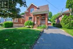 53 DUNDAS STREET  Kingston (Central City East), ON K7L 1N4