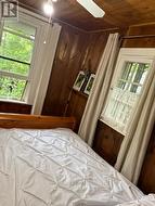 Bedroom 3 two windows for light and fresh air - 