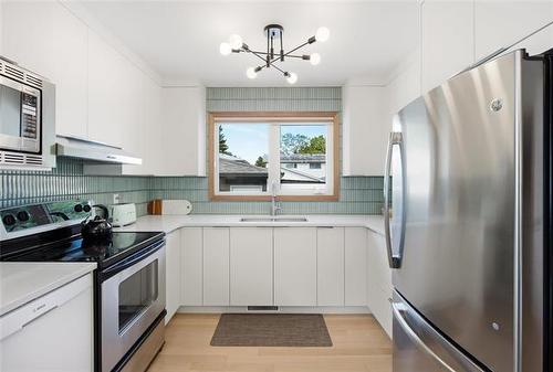 35 Roselawn Bay, Winnipeg, MB 