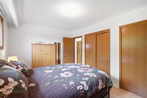 35 Roselawn Bay, Winnipeg, MB 