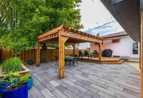 35 Roselawn Bay, Winnipeg, MB 