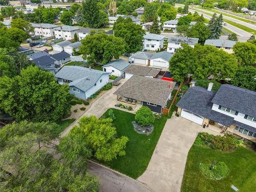 35 Roselawn Bay, Winnipeg, MB 