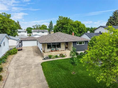 35 Roselawn Bay, Winnipeg, MB 