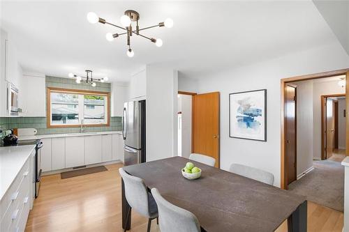 35 Roselawn Bay, Winnipeg, MB 