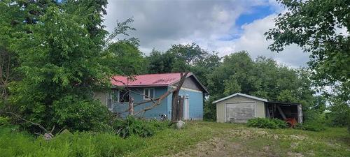 7087 22 Rd, Morris, MB 