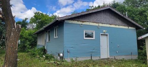 7087 22 Rd, Morris, MB 