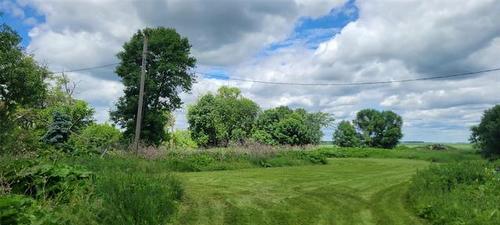 7087 22 Rd, Morris, MB 