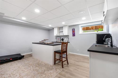 98 Red Sky Rd, Winnipeg, MB 