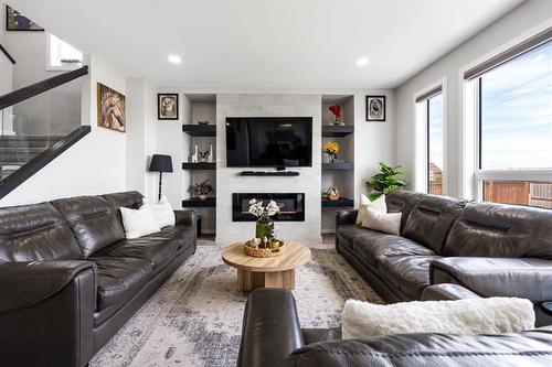 98 Red Sky Rd, Winnipeg, MB 