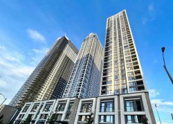 2332-5 Mabelle Avenue Toronto, ON M9A 0C8