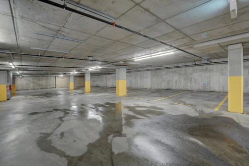 Stationnement - 1008-10 Av. Donegani, Pointe-Claire, QC 