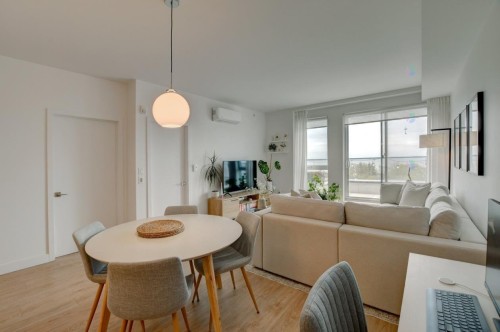 Salle à manger - 1008-10 Av. Donegani, Pointe-Claire, QC 