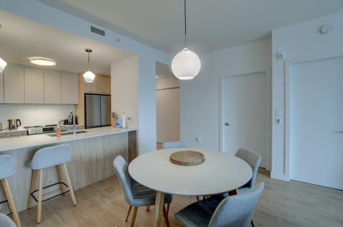 Salle à manger - 1008-10 Av. Donegani, Pointe-Claire, QC 