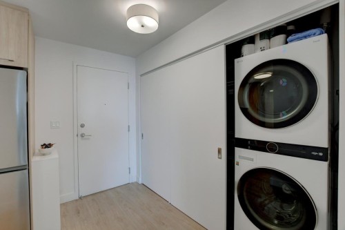 Salle de lavage - 1008-10 Av. Donegani, Pointe-Claire, QC 