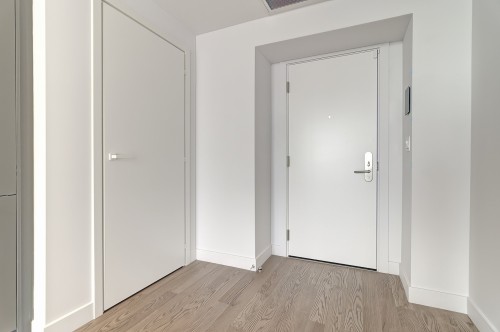 Mud Room - 4104-1205 Place Phillips, Montréal (Ville-Marie), QC - Indoor Photo Showing Other Room