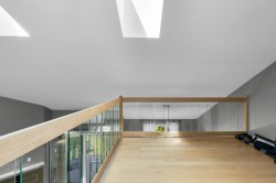 Mezzanine - 