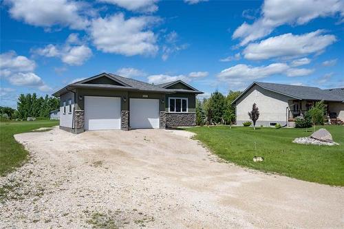 2220 Ash Lane, Ile Des Chenes, MB 