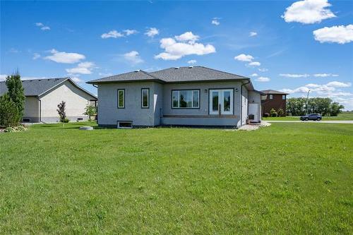 2220 Ash Lane, Ile Des Chenes, MB 