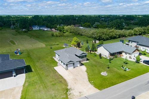 2220 Ash Lane, Ile Des Chenes, MB 